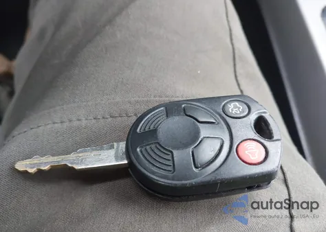 2011 Ford Escape Xlt from USA, damaged, VIN 1FMCU9DG1BKB17330